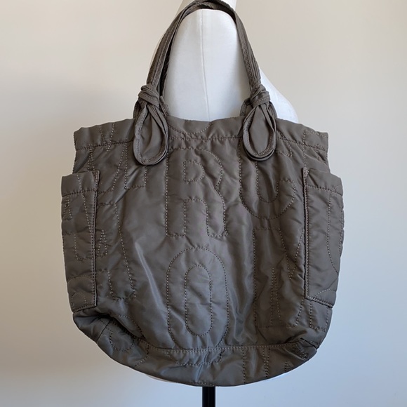 100% Authentic Marc By Marc Jacobs Quilted Tote - Picture 3 of 6